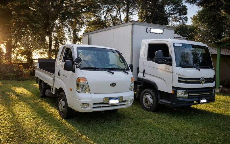 Flota de camiones de mudanza TRANSPA para servicio en Villa Nueva