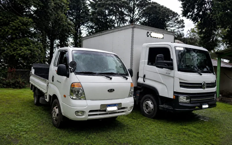 Flota de camiones de mudanza TRANSPA para servicio en Zona 14