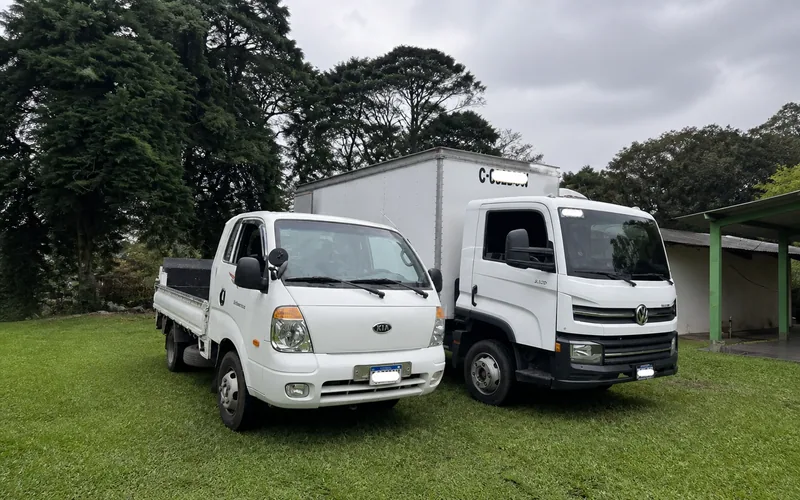 Flota de camiones de mudanza TRANSPA para servicio en Zona 19