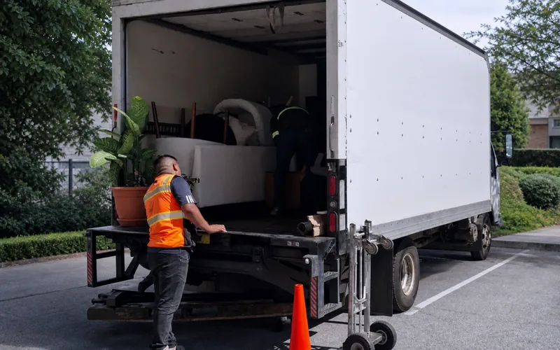 Camión de mudanzas departamentales TRANSPA para servicio en Zona 3